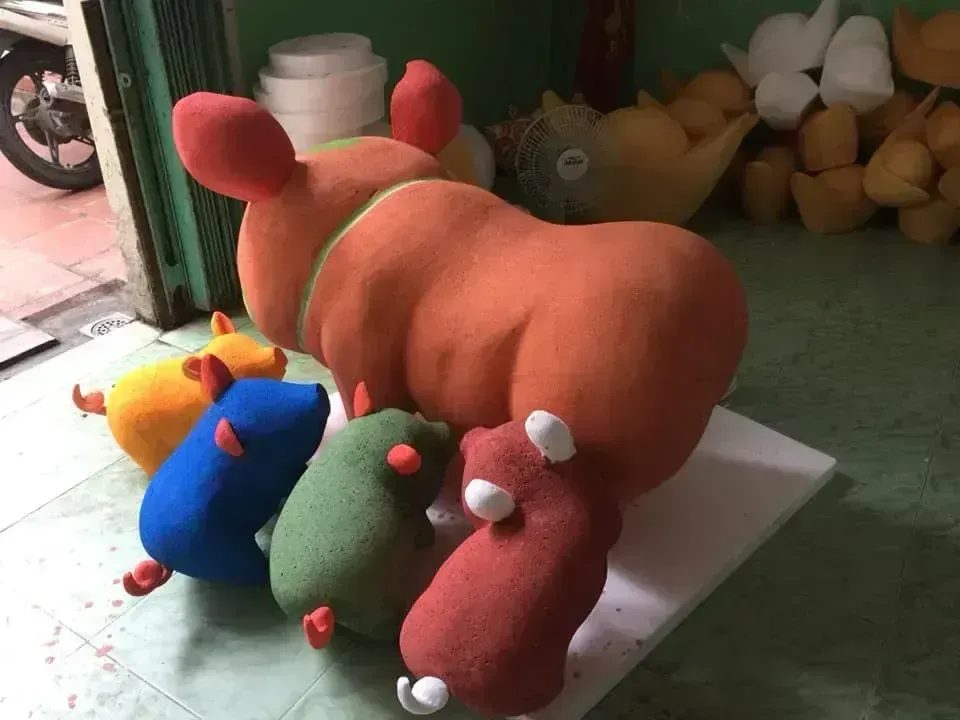 thuê mô hình linh vật ngựa 2026 kích thước lớn