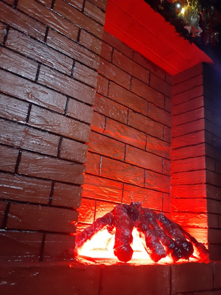 cây thông noel giả phủ tuyết kèm phụ kiện