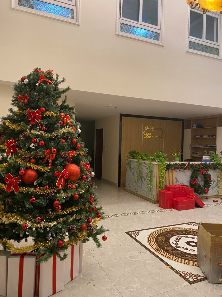 hộp quà giả decor noel kích thước lớn