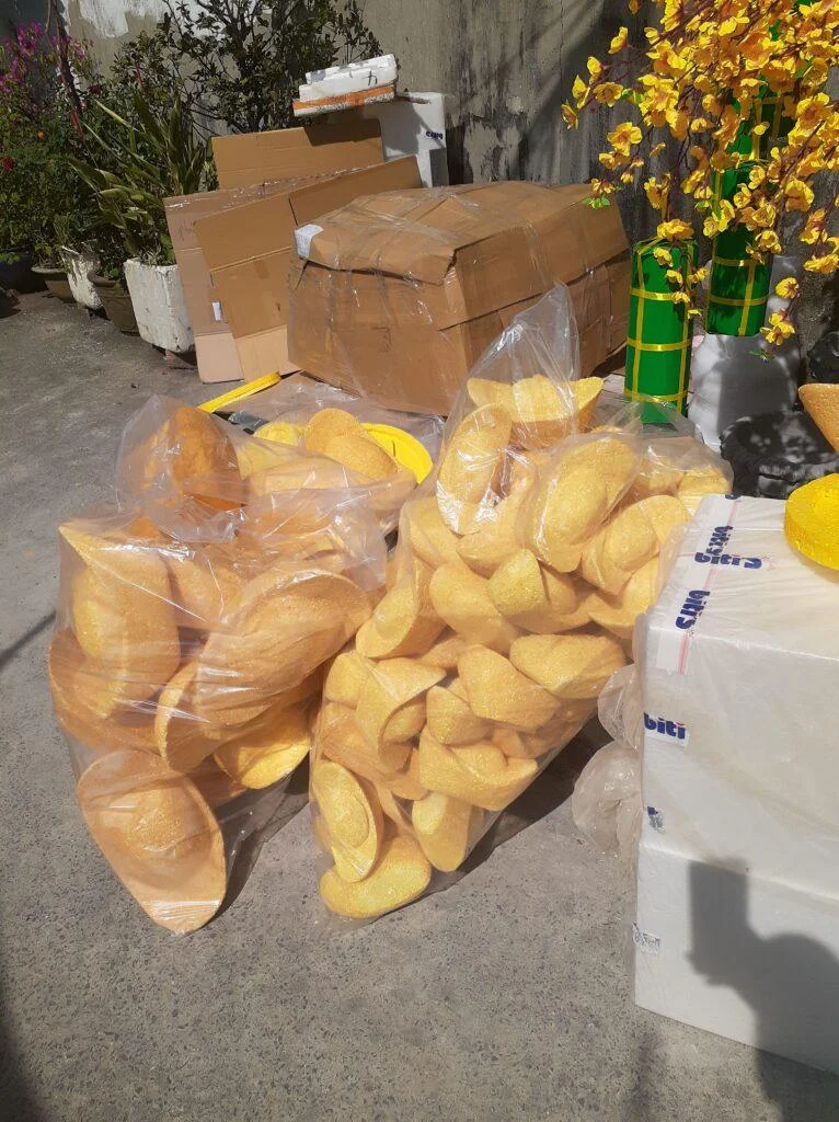 ý tưởng decor giáng sinh mặt tiền shop