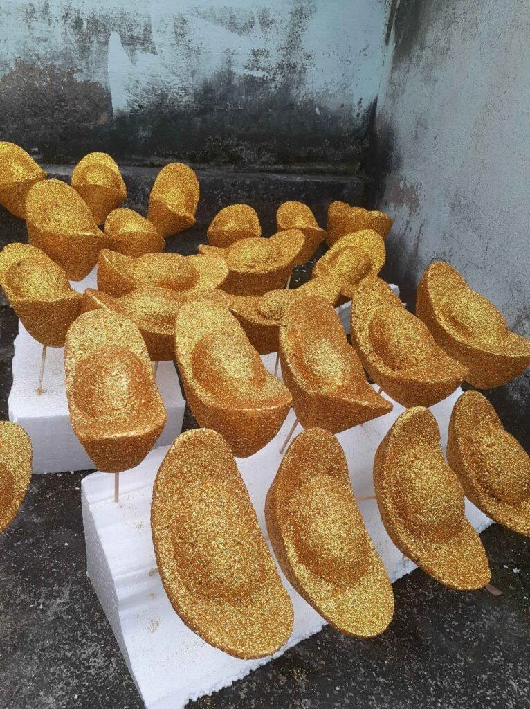 Cơ sở làm tượng ngựa composite trang trí Tết