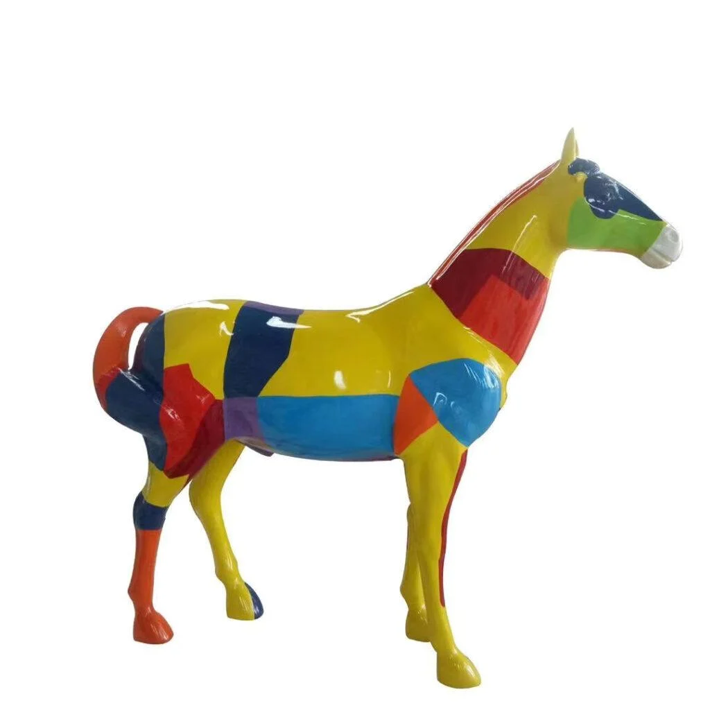 Nhận thi công tượng ngựa trang trí khu đô thị mới