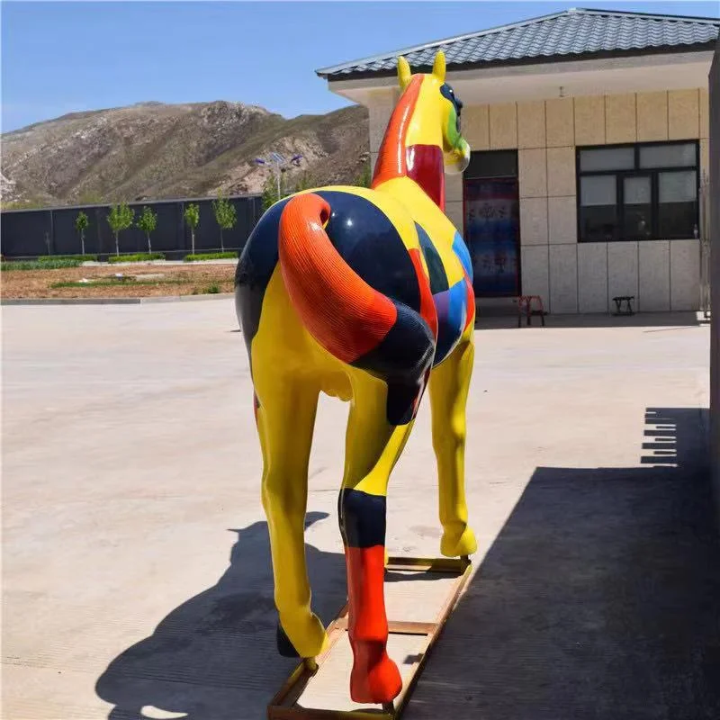 Thiết kế và thi công mô hình ngựa phong thủy trưng bày Tết