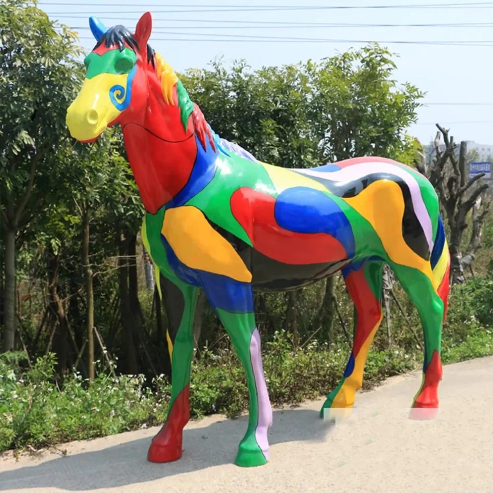 Đơn vị nhận thi công mô hình tượng ngựa composite chuyên nghiệp