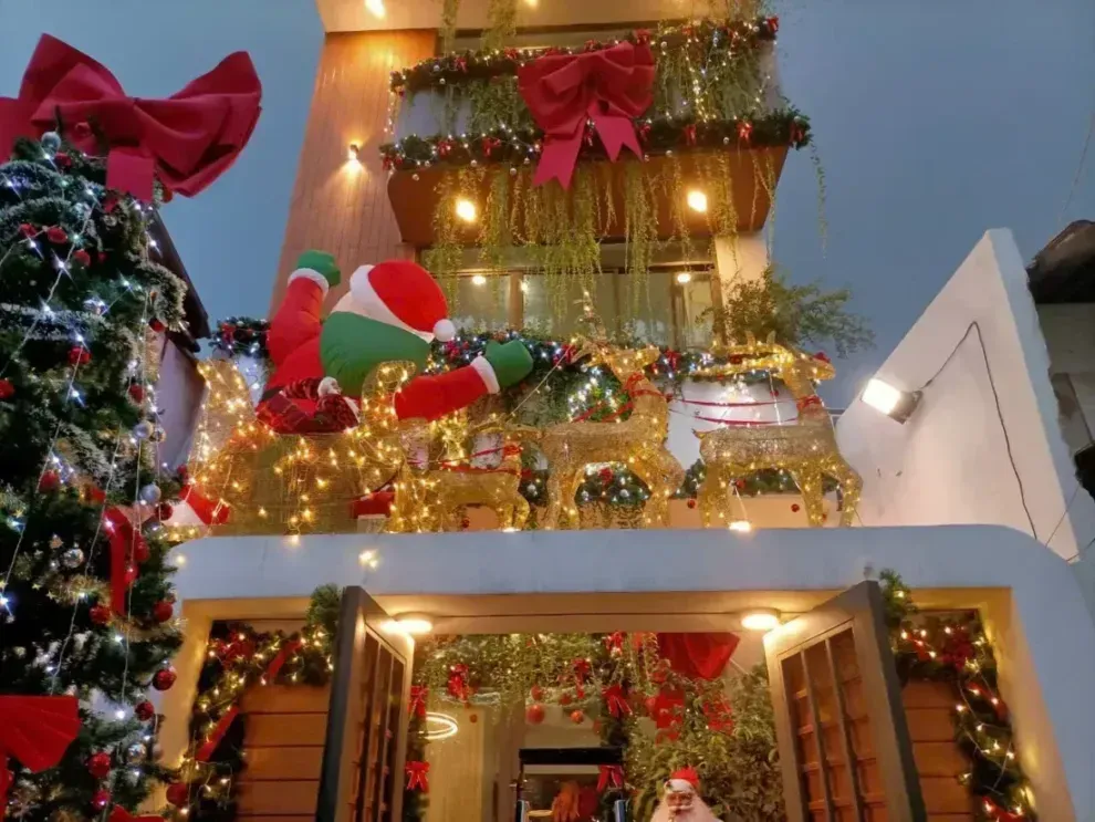 bộ phụ kiện treo cây noel 100 món