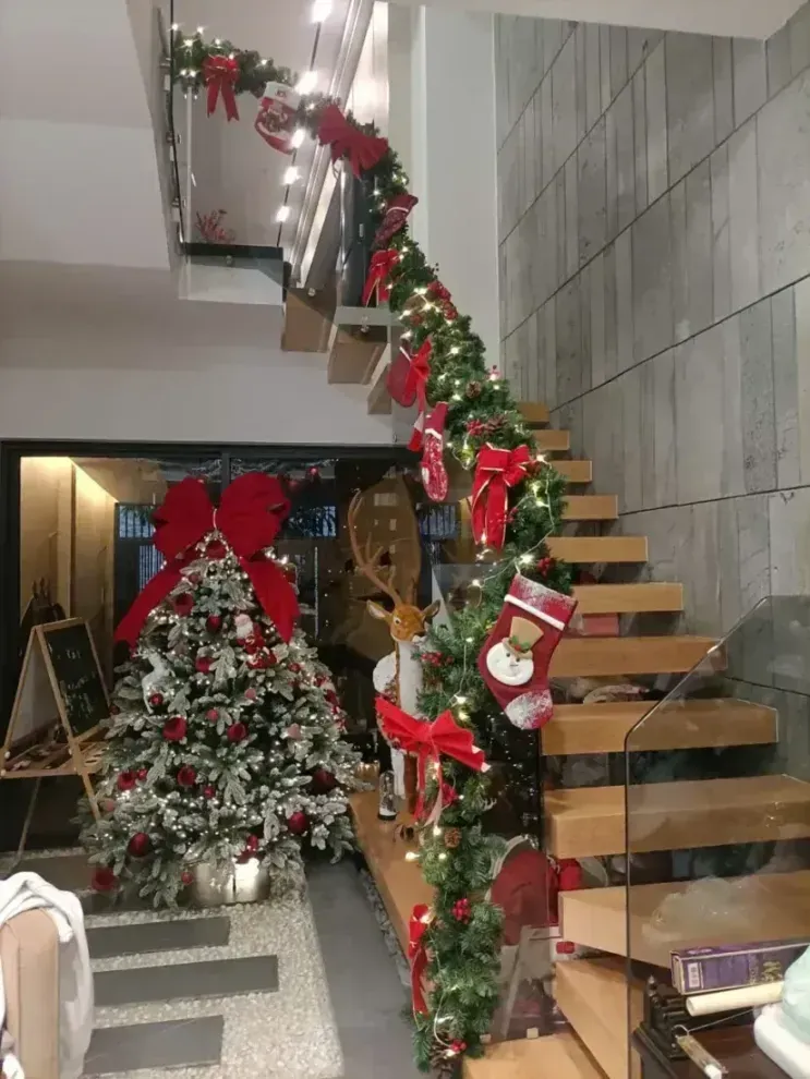 cửa hàng bán cây thông Noel HCM giao nhanh